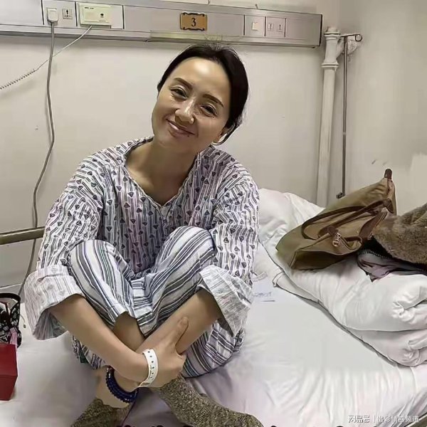 融可赢配 朱媛媛之死他仨被骂惨，邓超因发了个表情包，其余2个人还是旧账