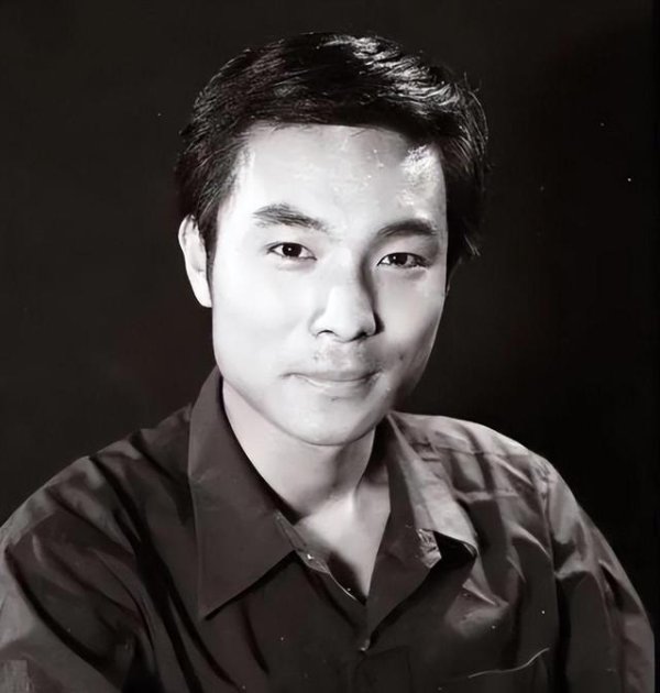 犀牛配资 演员谢园：一生无儿无女，去世5年后，遗孀邱悦的选择令人泪目